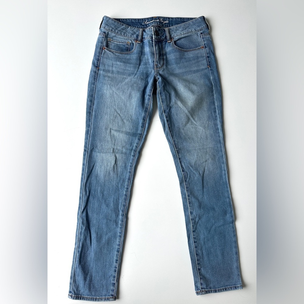 American Eagle Stretch Low Rise Medium Wash Soft Blue Skinny Jeans Women’s Sz 6